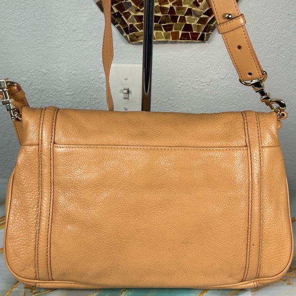 Tory Burch Leather Signature Shoulder/Crossbody Bag 🤩✨ - Picture 15 of 17